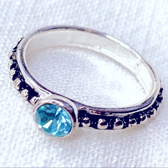 ❣️$25/3❣️ Sliver Plated Blue Rhinestone Ring - Picture 3 of 9